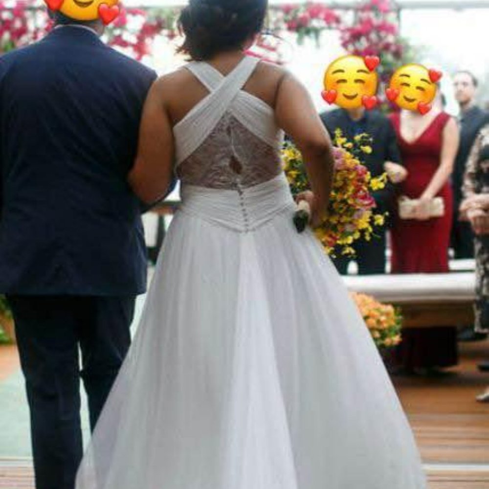 Pronovias Rimor Wedding Dress - Picture 5 of 10